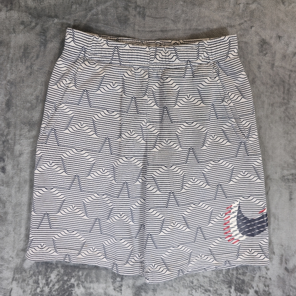 Nike Sportswear Club NSW American Patriotic Star Basketball Shorts Size Small